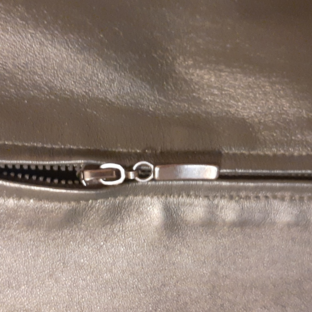 Nice leather jacket - Picture 11 of 12